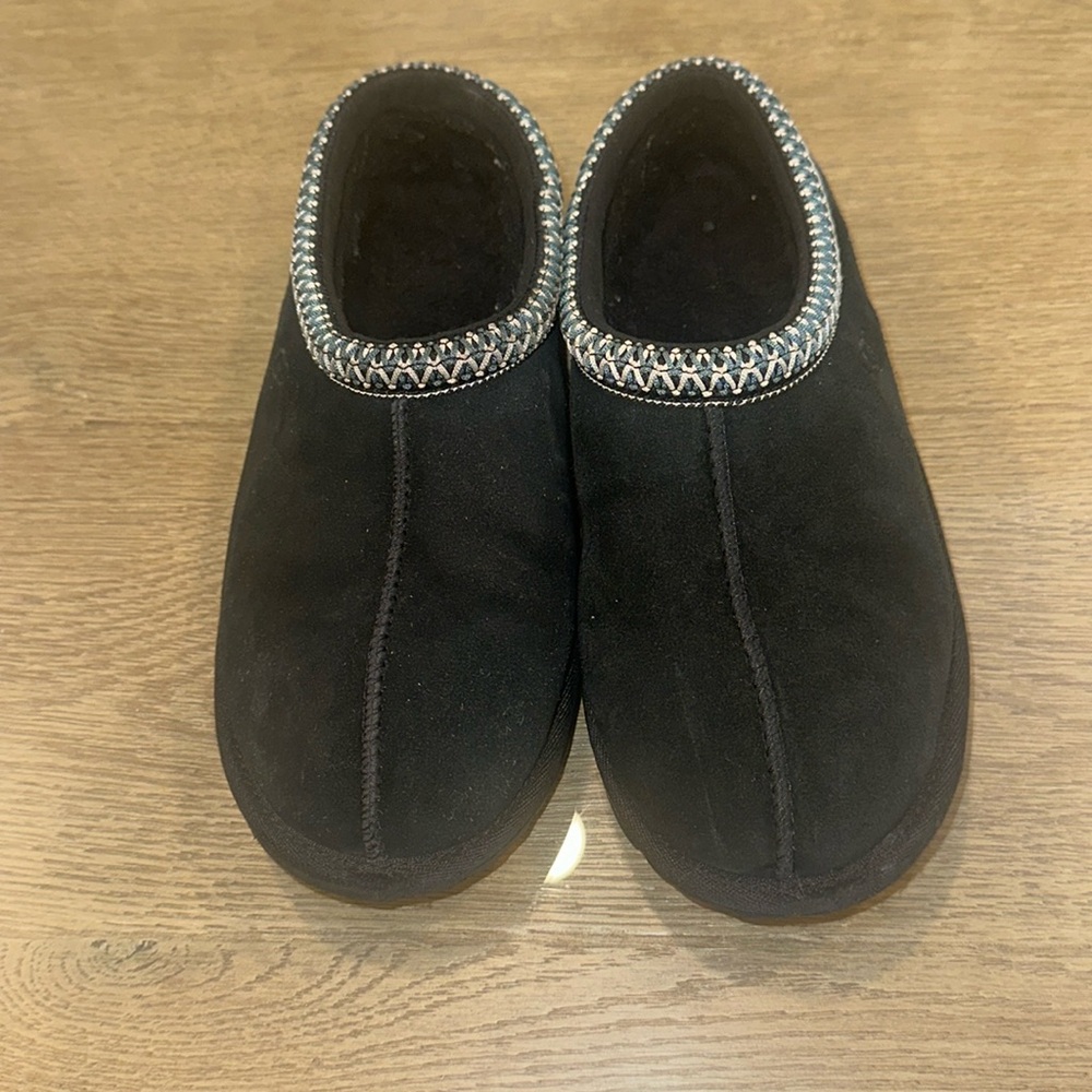 Uggs black slides